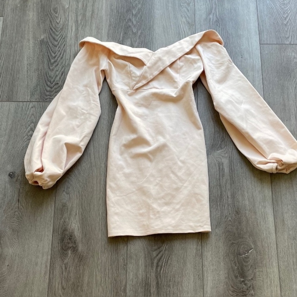 DONNA MIZANI BLUSH PINK BALLON SLEEVE MINI DRESS